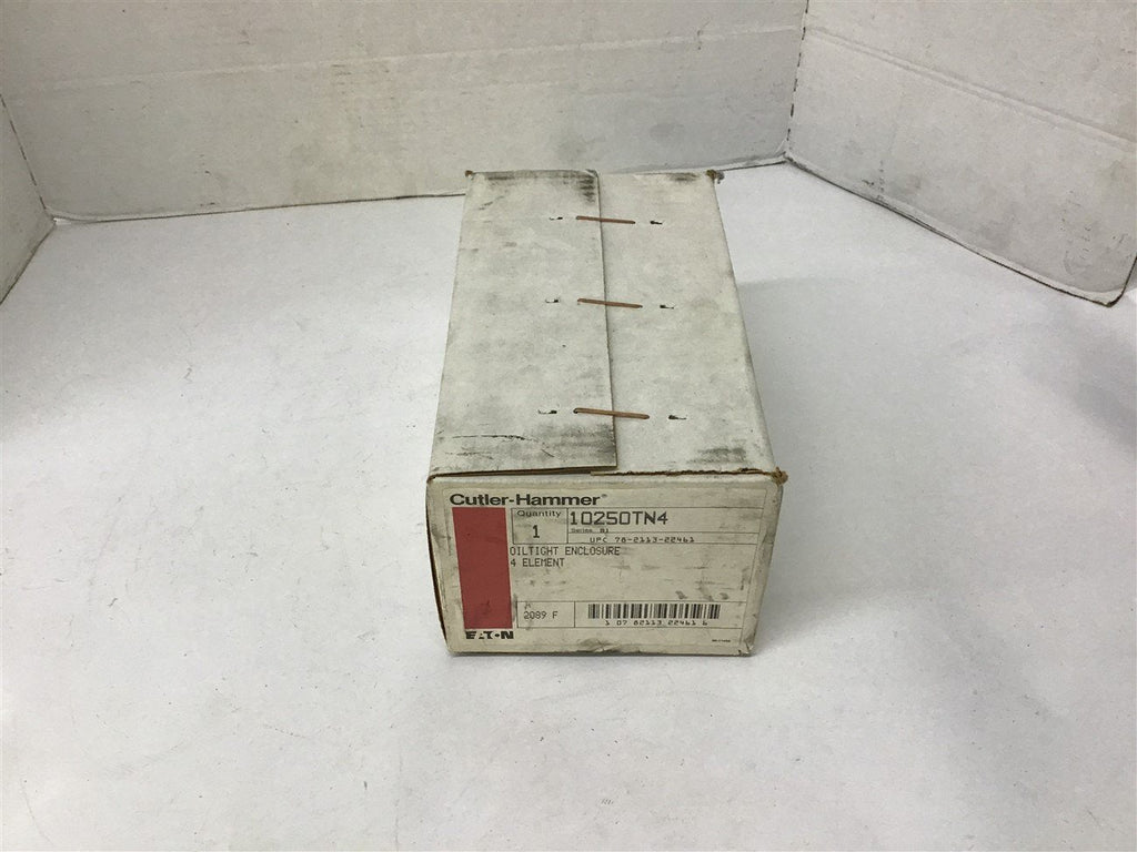 Cutler-Hammer 10250TN4 4 Element Oil Tight Enclosure