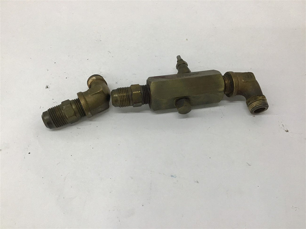 Pneu-Trol 1272 Fitting 1/2" x 1 7/6" Elbow Lot of 2
