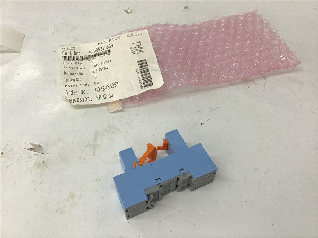 Mounting Foot For Aux Plug In C9 WH.095310539 6A 250VAC 1544 C4