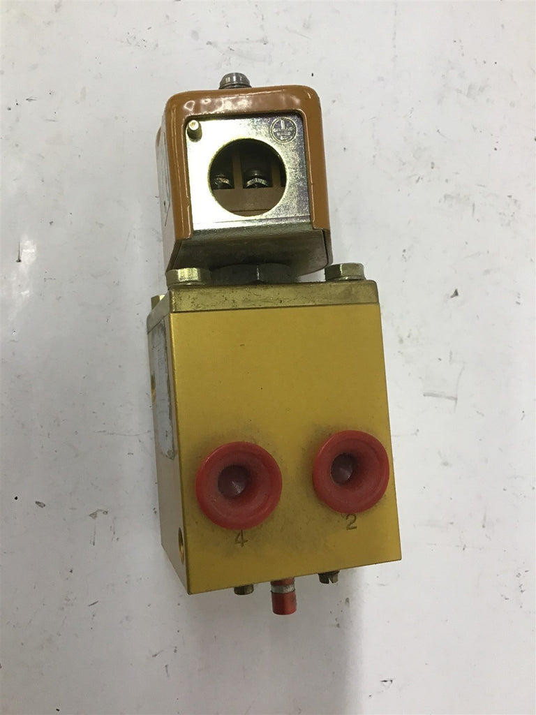 Lucifer 345B34 1/4" Ports solenoid Valve 110 Volts 19 Bar