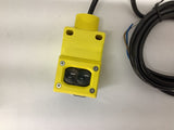 Banner 35442 Photoelectric Sensor Emitter 90-250 VAC 50/60 Hz