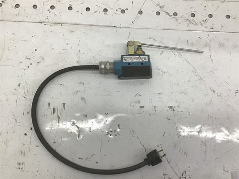 Honeywell BZE6-2RQ62 Micro Switch 15A 125 250 OR 480 Volts