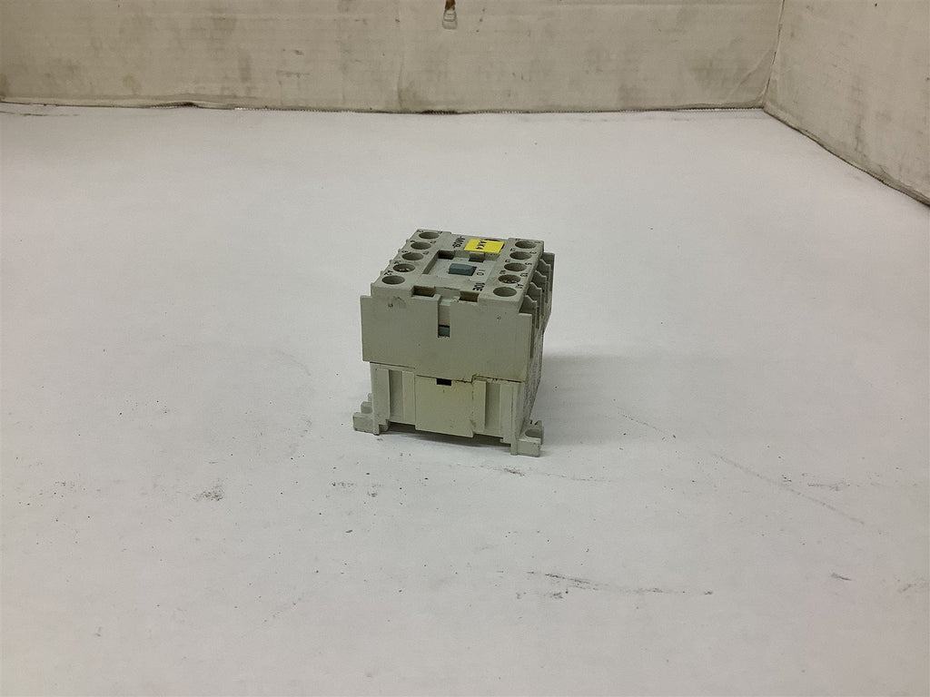Allen Bradley 100-M09N*3 600 Vac Max 12 A Contactor
