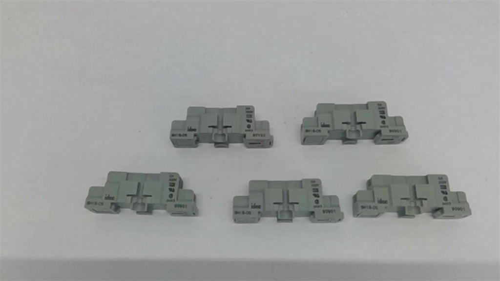 IDEC SH1B-05 Relay Socket Relay Base 10A 300V Lot of 5