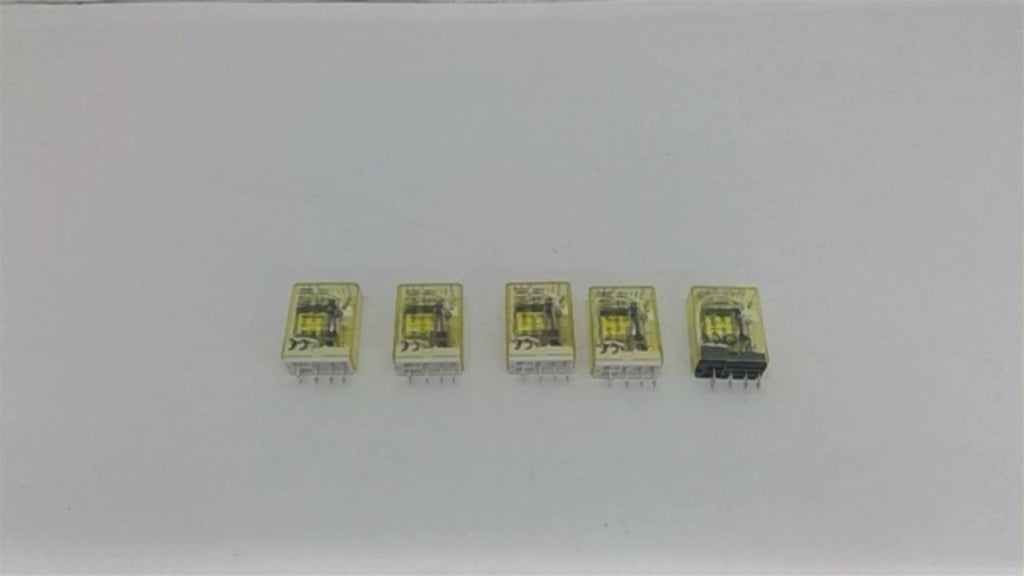 IDEC RH1B-U General Purpose Relay Plug In 10A 240VAC Coil Lot of 5