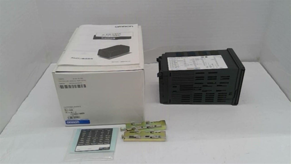 Omron ES100X-AAH04FE Digital Temperature Controller 100-240VAC