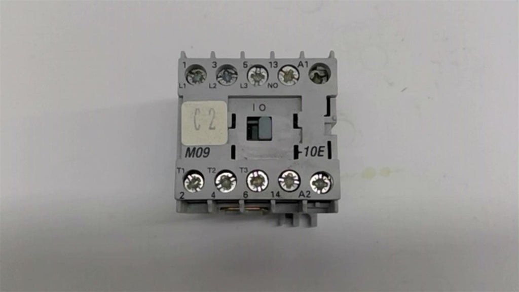 Allen Bradley 100-MO9NZ-3 Contactor 460 Volt at 5 HP