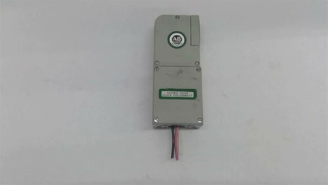Allen Bradley Series 5000 Quick Disconnect 42MTB-5000 Base 42MRU-5200 Photohead