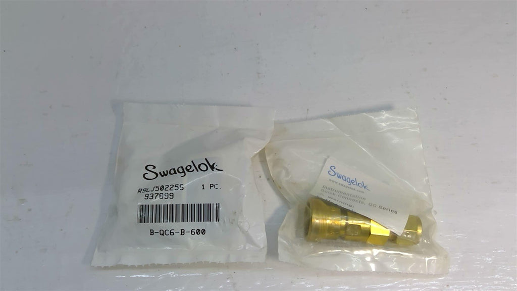 Swagelok B-QC6-B-600 Lot of 2