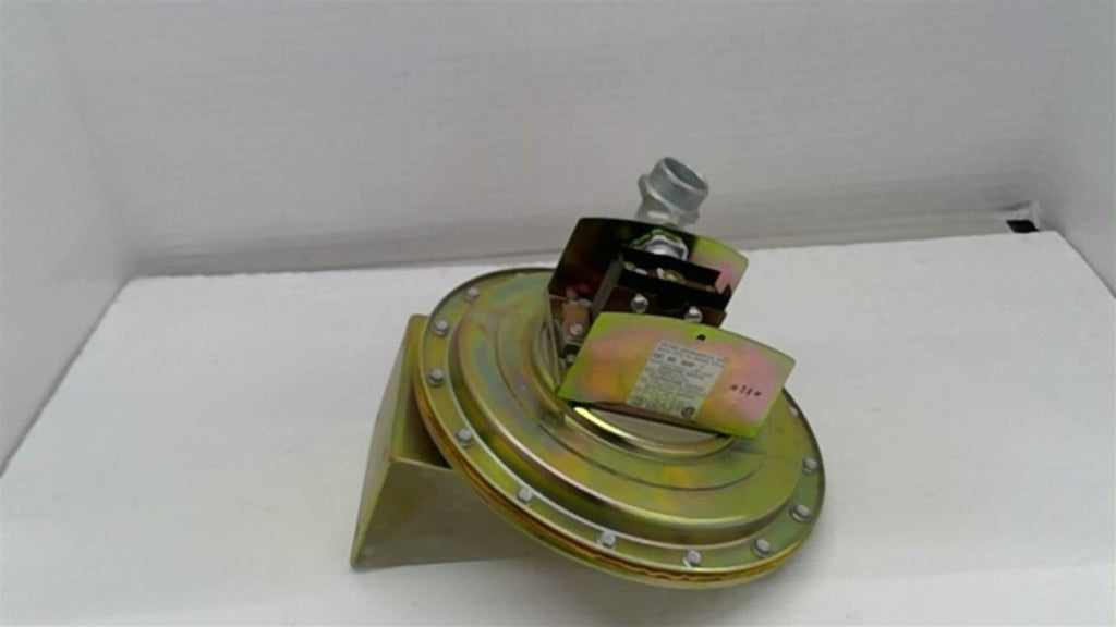 Dwyer Instruments 1638-5 Pressure Switch Without Gauge