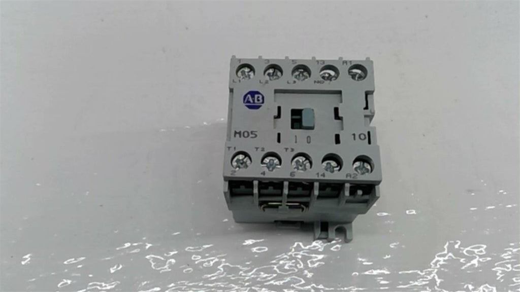Allen Bradley 100-M05NZ*3 Contactor