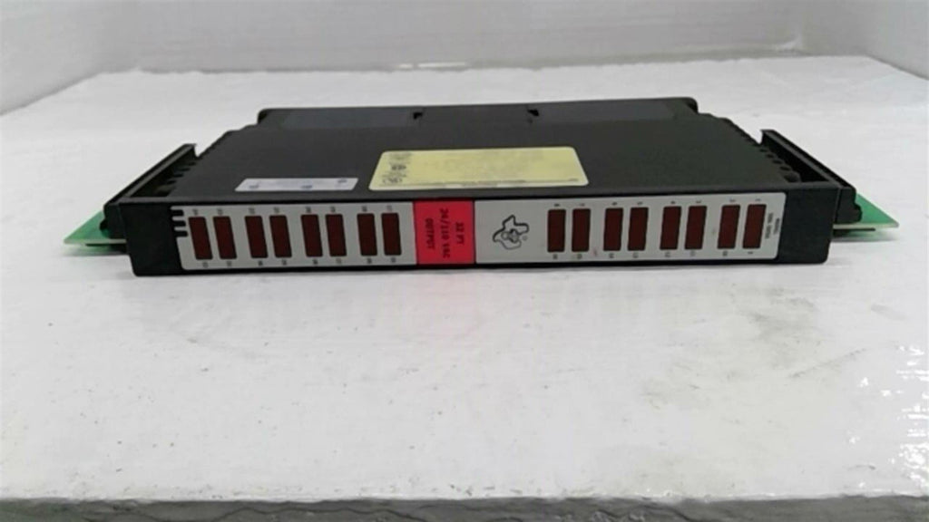 Siemens 500-5056 32 PT 24/110VAC Output Module