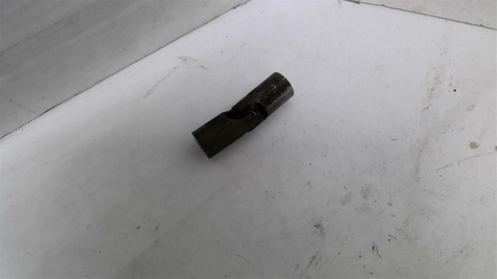 Curtis CJ645 Universal U Joint