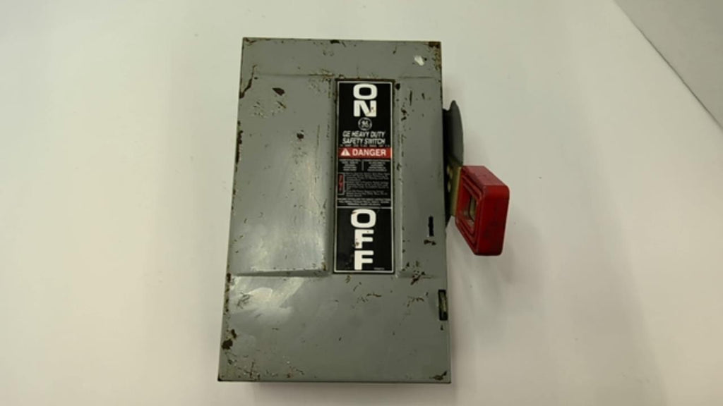 GE TH3221 30A 240VAC 7.5HP Safety Switch Type 1
