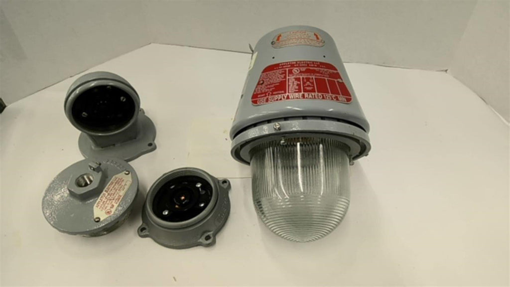 Appelton AAU-1N A-51 Vented Lighting Fixture and