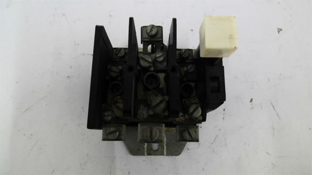 Cutler-Hammer C300CN3 Overload Relay 600 Volts