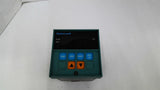 Honeywell UDC 2000 DC2005-2-2000-0000-00-0122-0 Controller 120 VAC 6 Vac