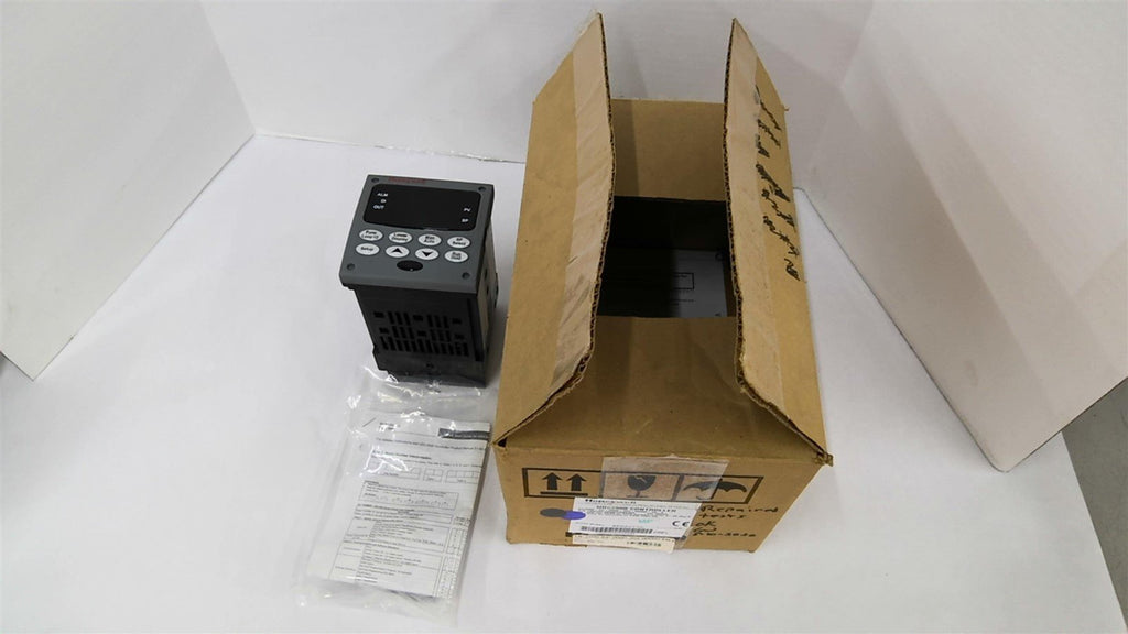 Honeywell UDC3500 Temperature Control Unit 250 Vac 0-55 Degree