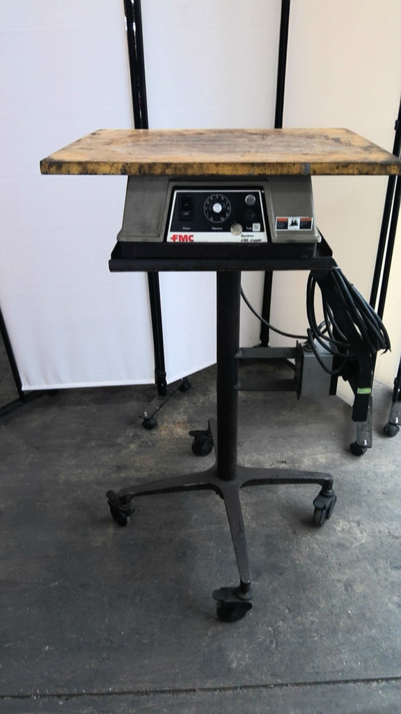 Syntron J50-B Jogger Shaker Table 115V 60Hz 4.0Amps Mounted on cart