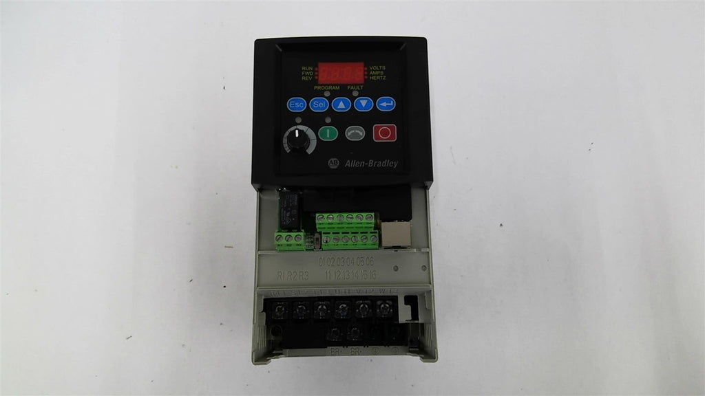 Allen-Bradley 22A-D6P0N104 PowerFlex 3 HP AC Drive 460 Volt 0-240 HZ