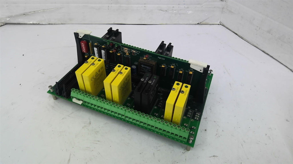 Grayhill 70GRCP32-HL Channel Board With 70G-OAC5 and 70G-IAC5