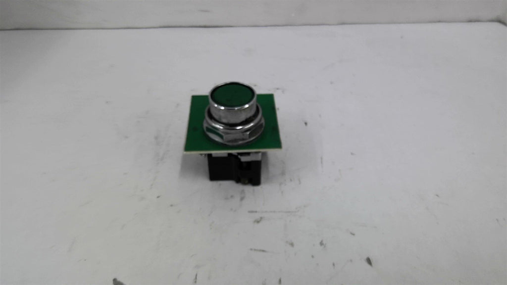 Cutler Hammer 10250T/91000T Green Start Pushbutton