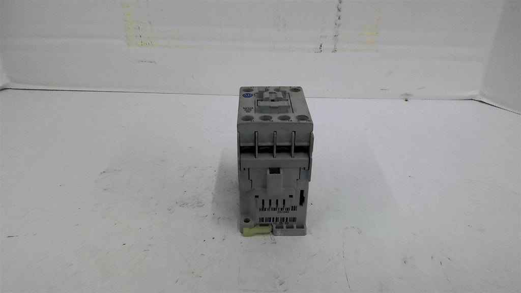 Allen Bradley 500-TO*930 Contactor 460 Volt 2 Hp 120 V Coil