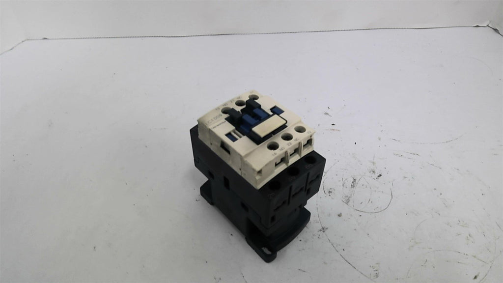 Schneider Electric LC1 DO9 Contactor 25 Amp 480 Volts 5 HP
