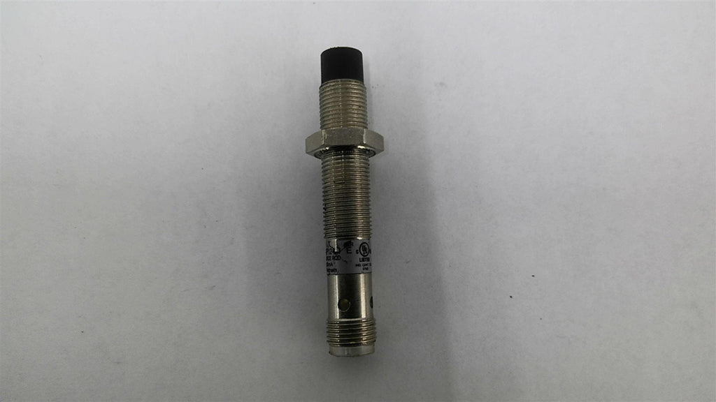 Allen-Bradley 872C-D4NP12 Proximity Sensor 10-30 VDC 200 MA