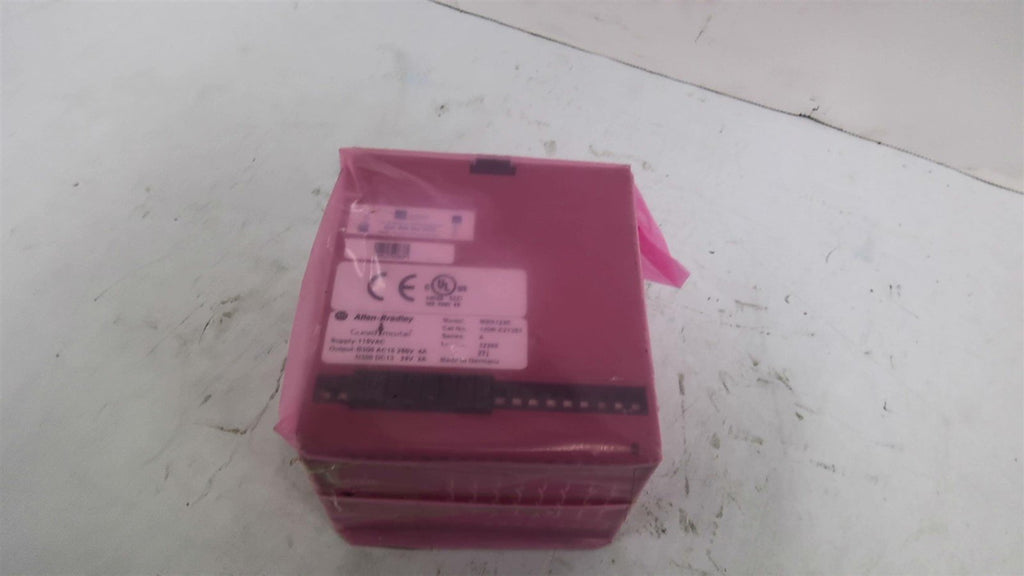 Allen Bradley MSR122E Guard Master Safety Relay