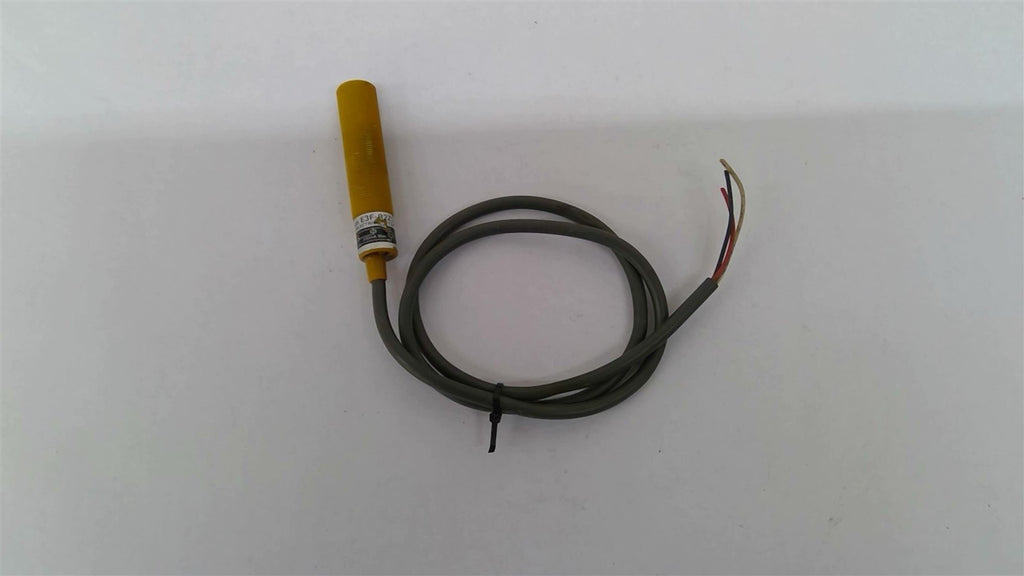Omron E3F-R2Z1 Photoelectric Sensor