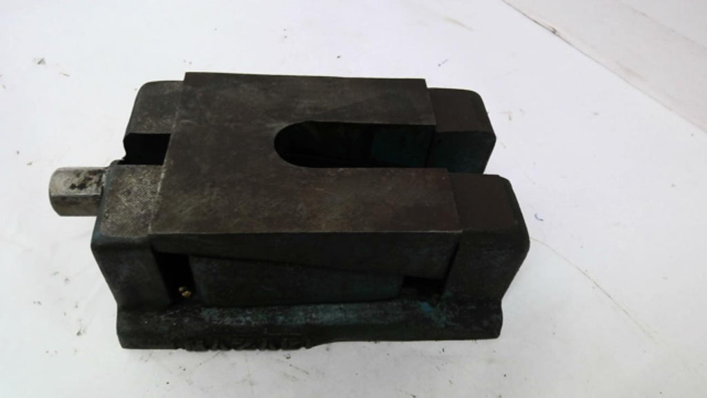 MAZAK Machine Feet Leveler