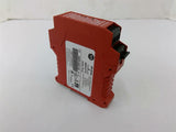 Allen-Bradley 440R-N23132 Safety Relay 250 Vac 5 Amp Out put