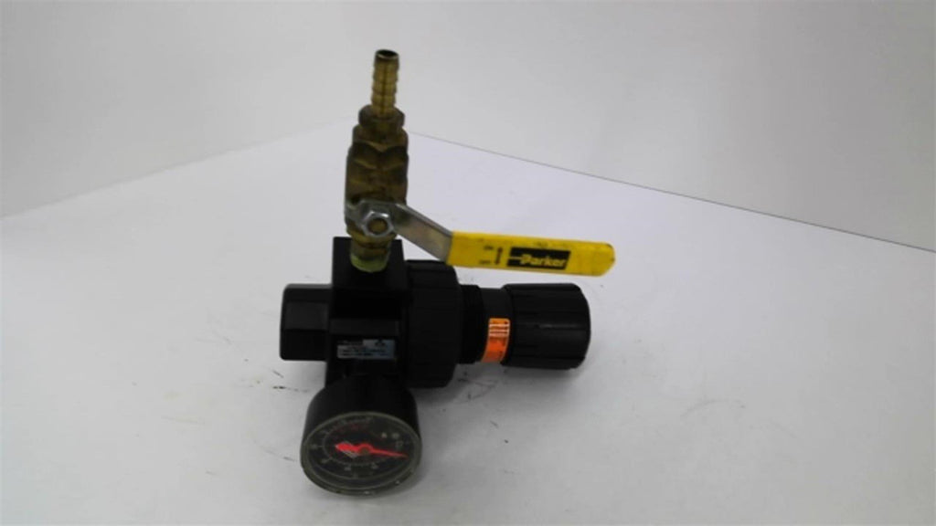 Parker 07R213AC Regulator with Gauge