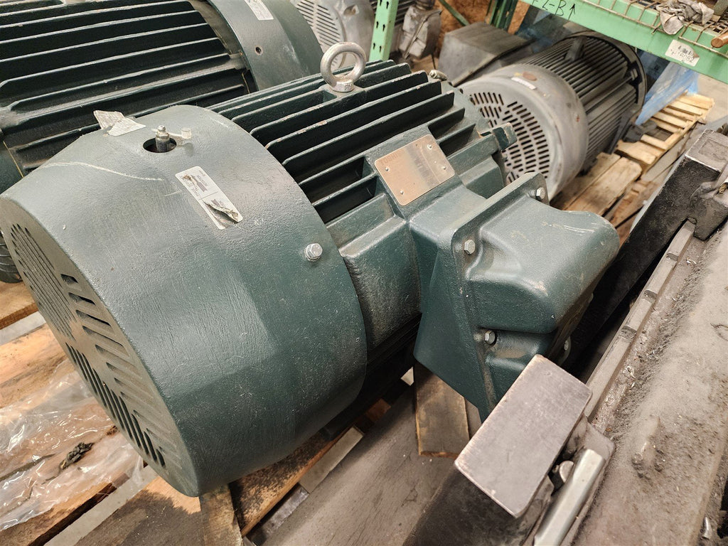 Toshiba 040SXDSB41A-P 40 HP AC Motor 460 Volts 1800 Rpm 4P 324T Frame 3/60 TEFC
