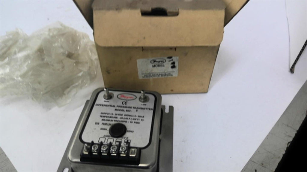 Dwyer 607-8 Differential Pressure Transmitter