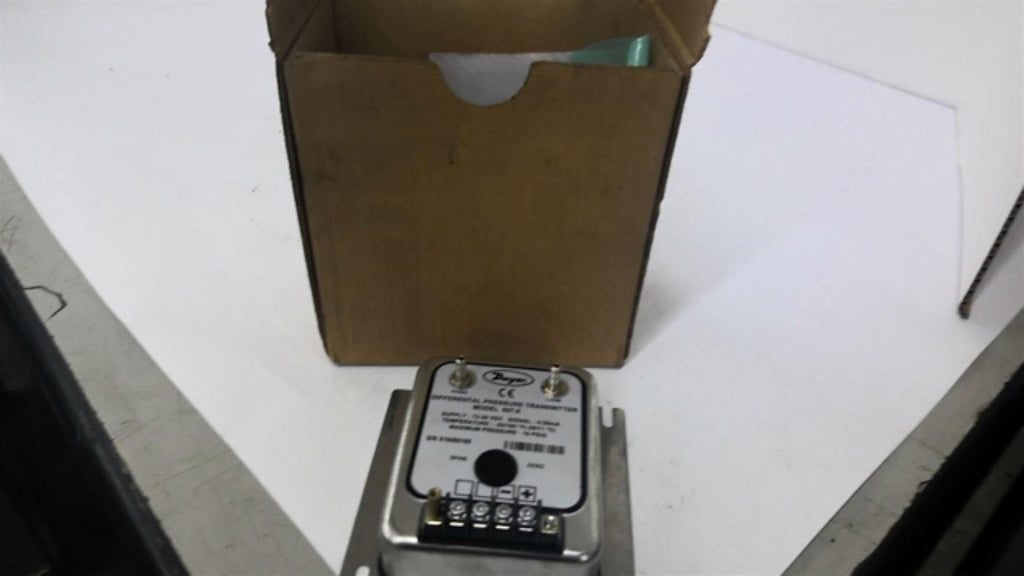 Dwyer 607-8 Pressure Transmitter 13-36 VDC 4-20 MA