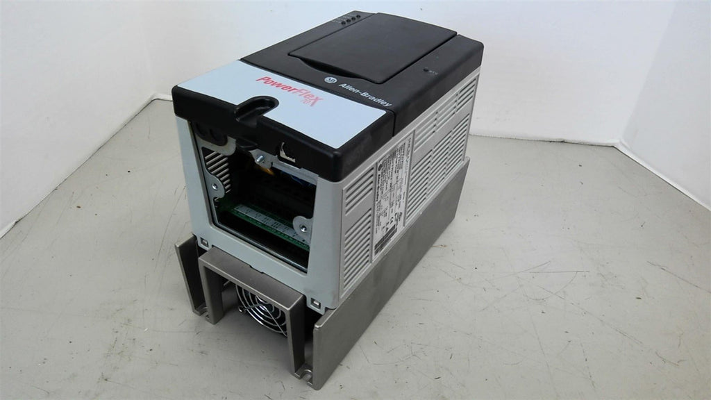 Allen Bradley 20A D 3P4 A 0 AYNNNNN Powerflex 70 Drive 2 HP 460 Volts 3.4 Amps