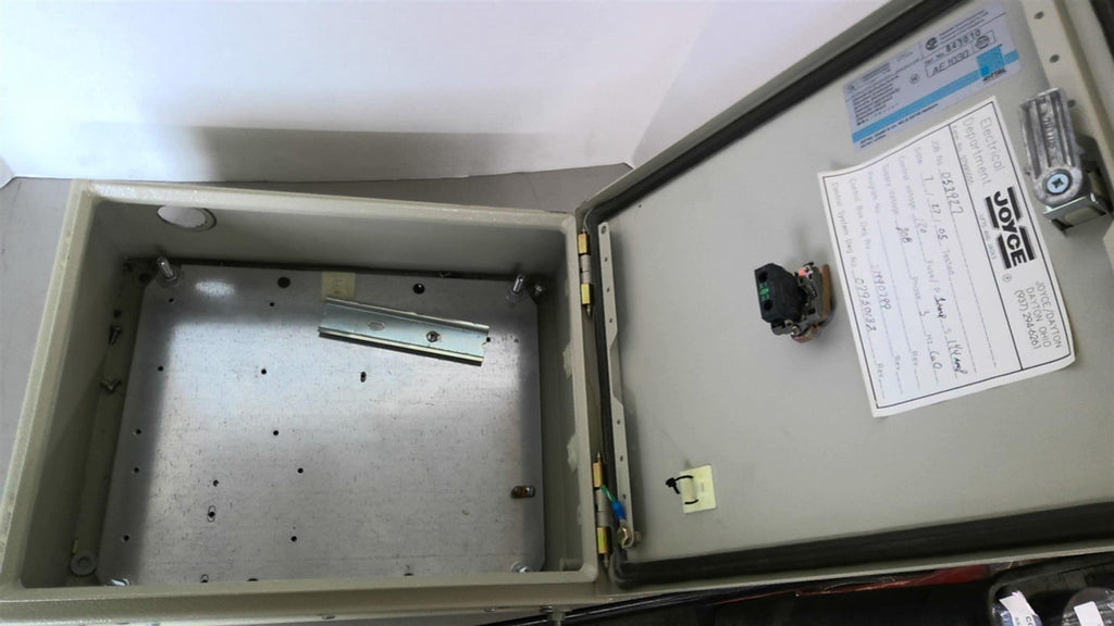 Rittal AE1030 Enclosure 11 3/4" L 15" W 6 1/2" W