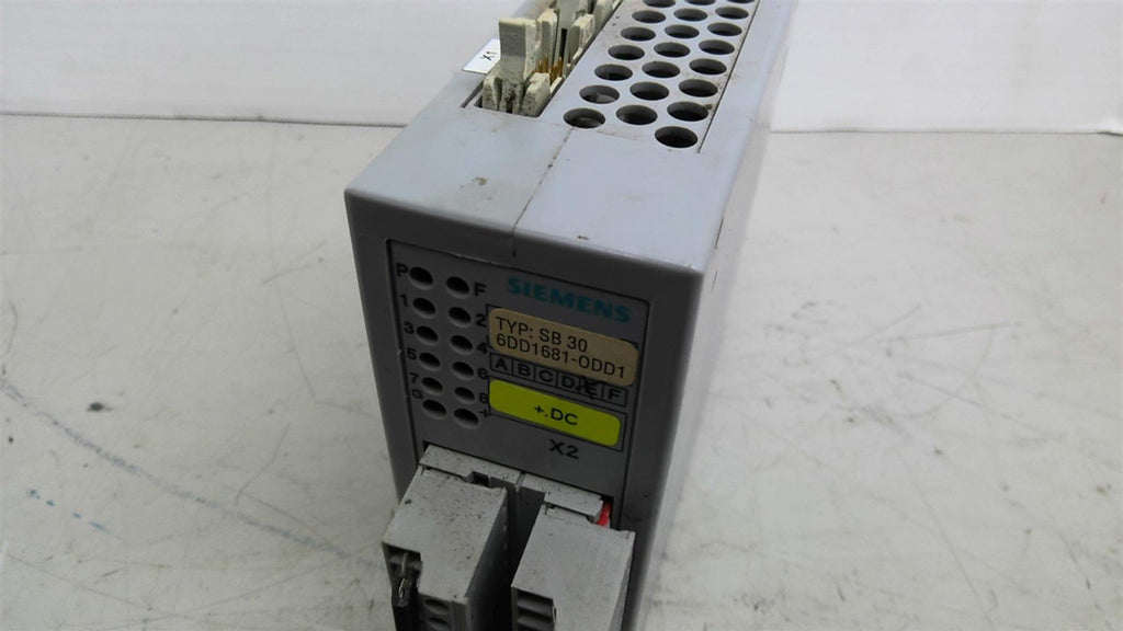 Siemens 6DD1681-0DD1 Digital Output Module