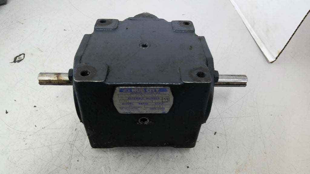 Hub City 0220-00916-165 1:2 Ratio Gear Reducer