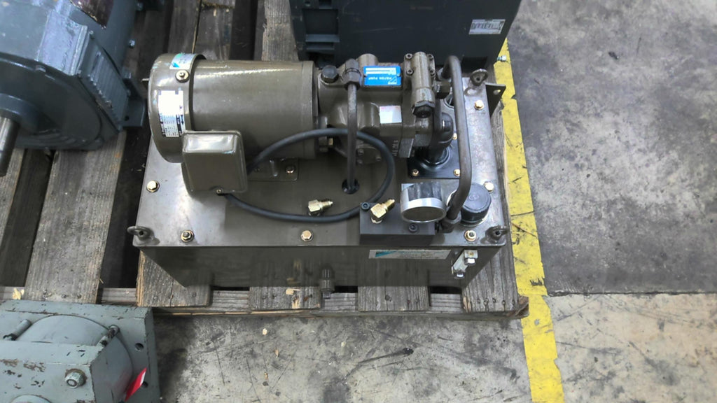 Daikin T486006A Oil Hydraulic Unit V15A1RY-95 Piston Pump 0.75KW 3~200/220V 60HZ