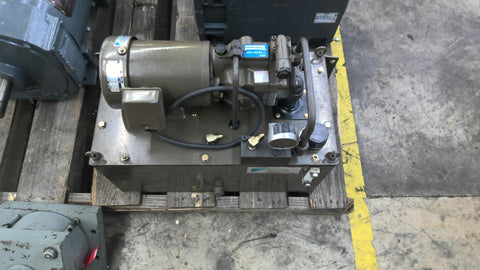 Daikin T486006A Oil Hydraulic Unit V15A1RY-95 Piston Pump 0.75KW 3~200/220V 60HZ