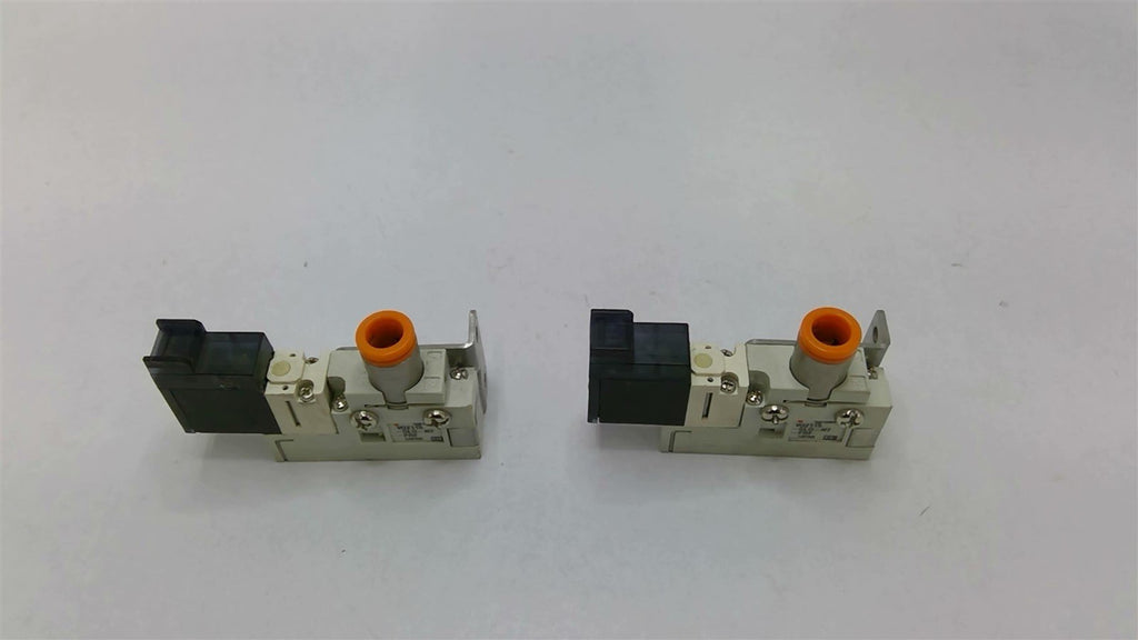 SMC VQZ115-5L0-N7-PRF Solenoid Valve Lot of 2