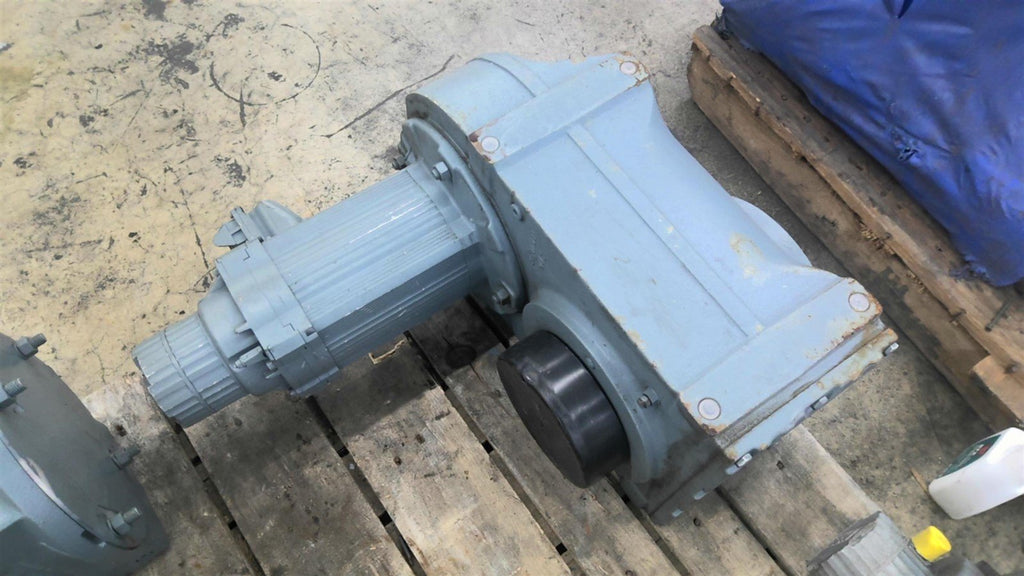 Sew FH87BCM90S/BR/TF/RH1L/SB50 228.93:1 AC Brake Gear Motor 3000/13RPM 400V