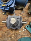 Hub City 0220-03406 1:1 Ratio Gear Reducer