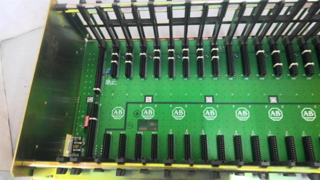 Allen Bradley 1771-A4B 16 Slot I/O Chassis