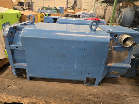 Siemens 1PH7167-2ED03-0BK6-Z 34kW Servo Motor 1350RPM 400V