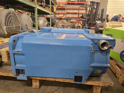 Siemens 1PH7167-2ED03-0BK6-Z 34kW Servo Motor 1350RPM 400V 67 Amps