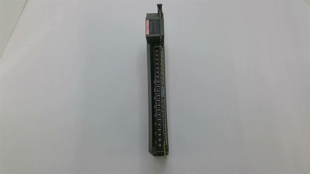Allen Bradley 1771-IAD/C AC/DC Input Module 120V